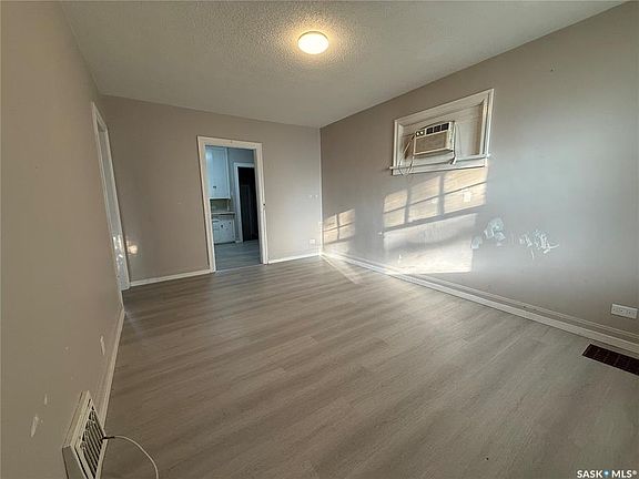 2nd image of 1705 Quebec STREET