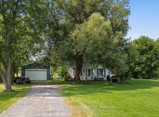 8 Campbell Reid Ct, Ottawa, ON K2K1X7