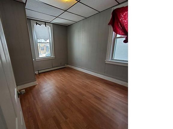 4th image of 45 Stuyvesant Ave #1