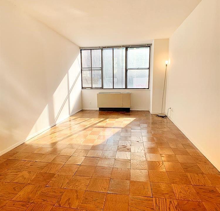 1st image of 301 E 45th St APT 5C