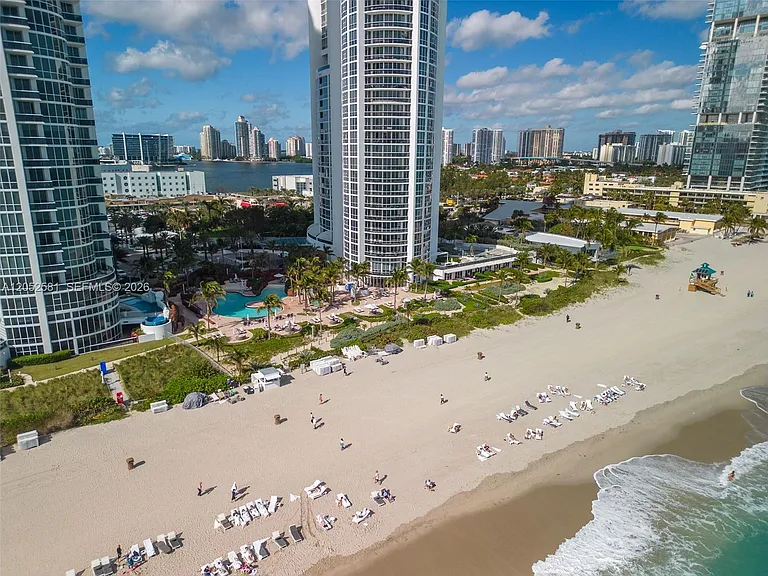 18201 Collins Ave #4606 — Photo 41