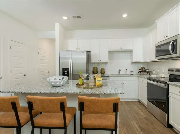 2296 Jamin Bnd #24, Lithonia, GA 30058