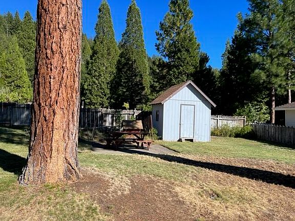 4th image of 806 S Washington Dr