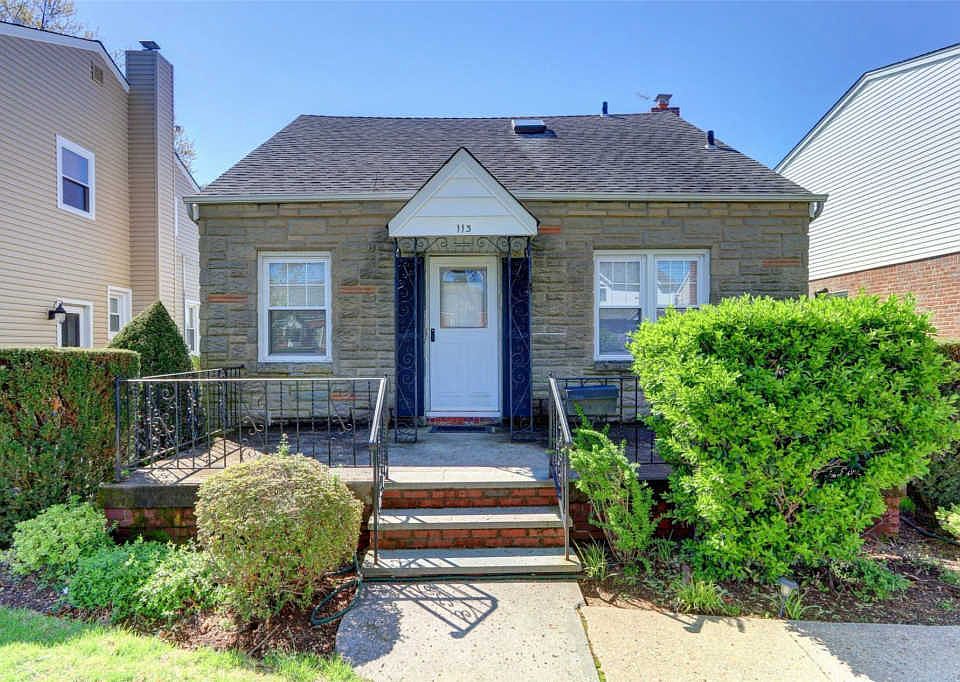 1st image of 113 Wilton St