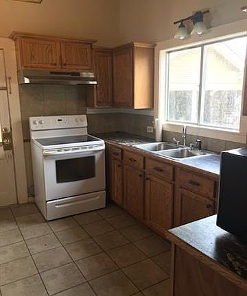 2nd image of 407 N Cutting Ave