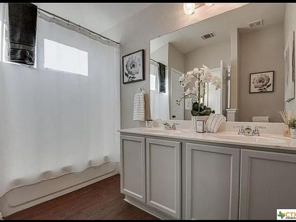 3rd image of 2424 Kolton St
