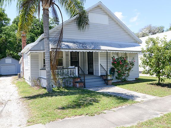 2nd image of 208 S Myrtle Ave