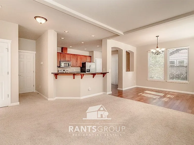 4724 Stonegate St SE — Photo 7