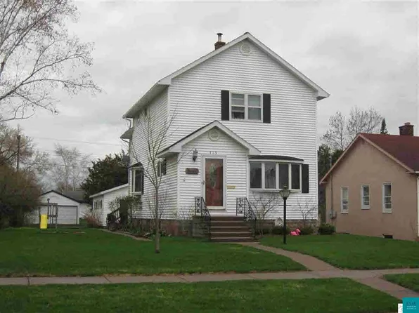 715 10th Ave W, Ashland, WI 54806