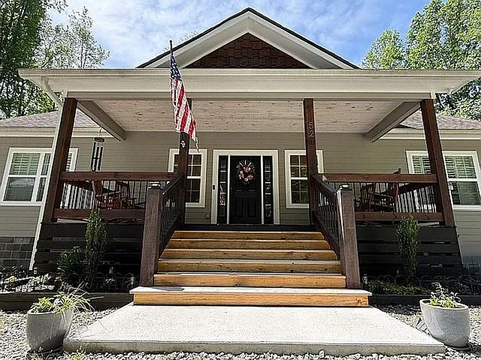 1st image of 52 Hickory Ridge Dr