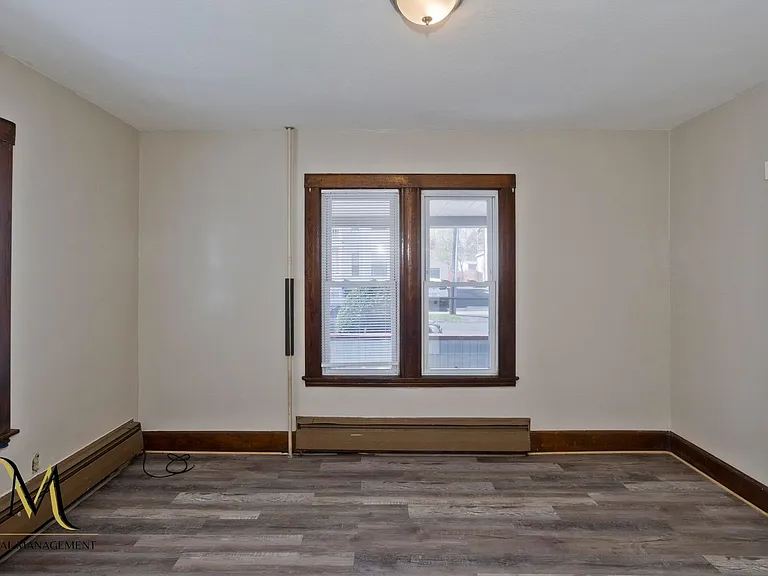 61 Hill St — Photo 25