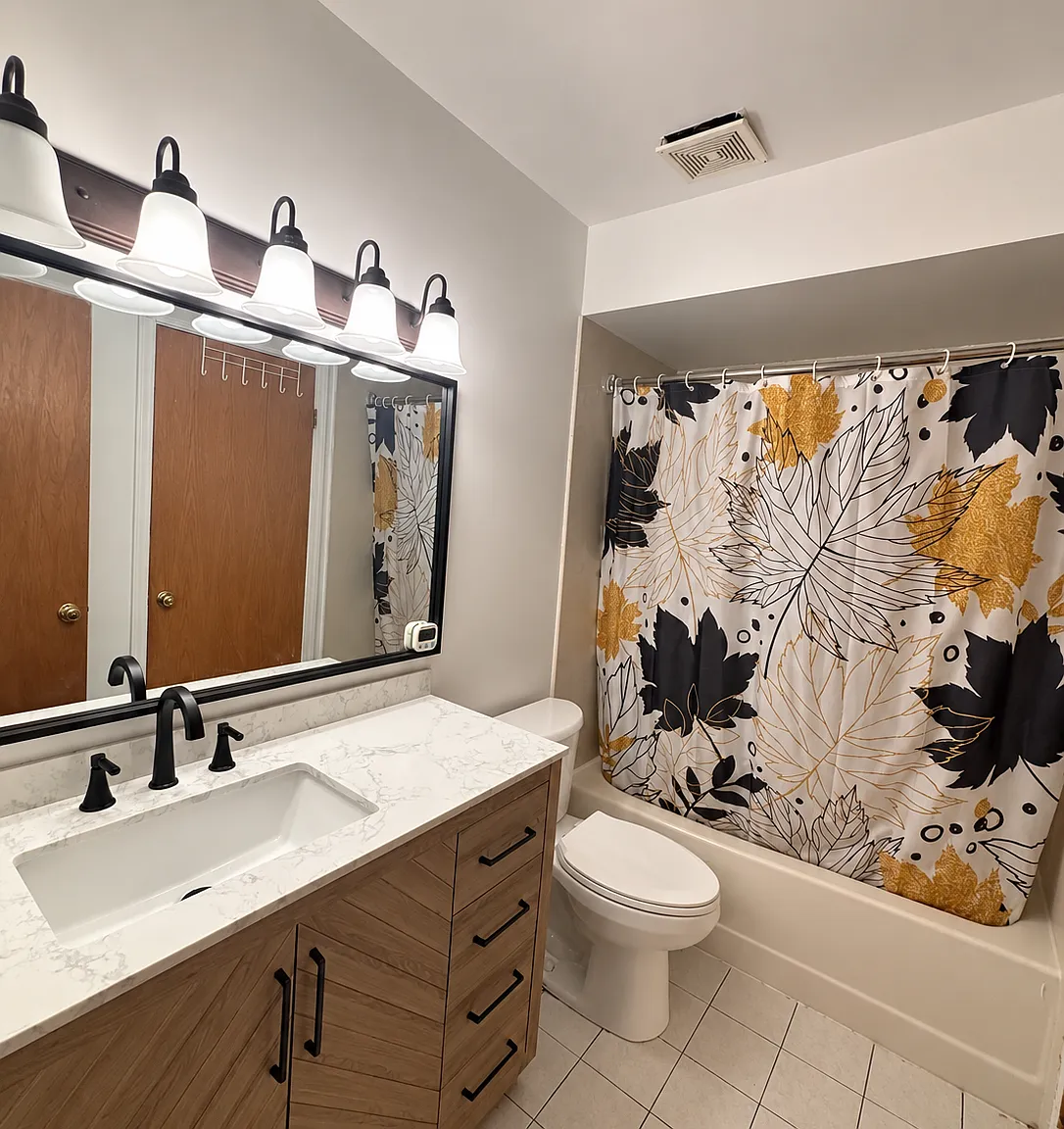 2 bed, 990 sqft, $1,875 — Photo 3