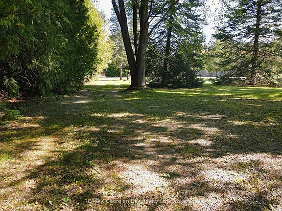 4th image of 1968 Rosemount Rd