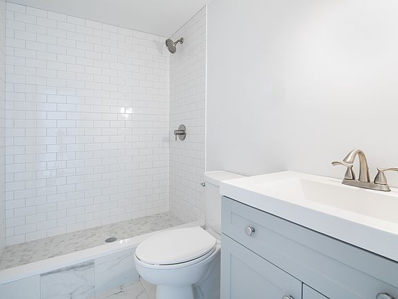 5th image of 74 Leonard St #B