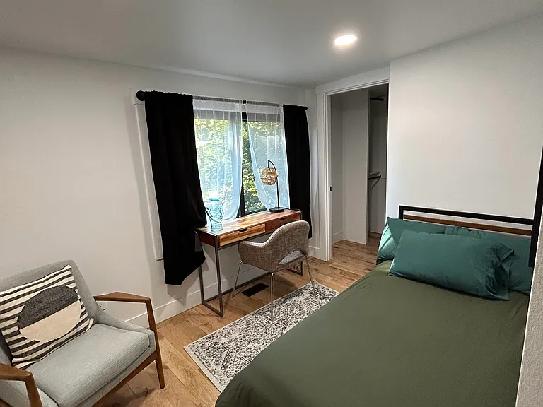 1403 SW Broadway Dr — Photo 13