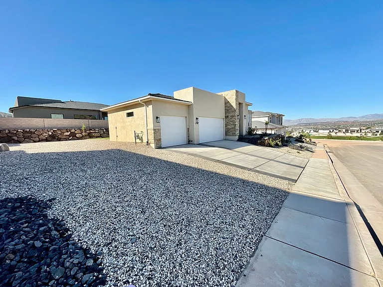 1436 E Centaurus Way — Photo 26