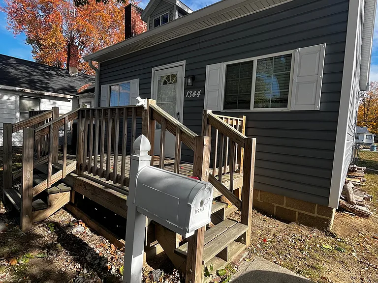 1344 S Delphos St — Photo 2