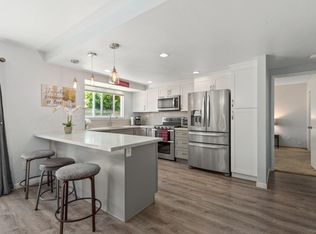 555 Courtyard Cir, Santa Rosa, CA 95407