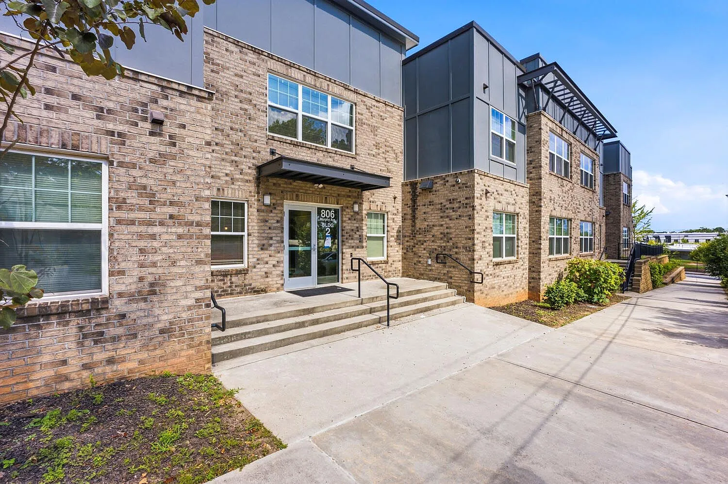 Adair Court — Photo 1
