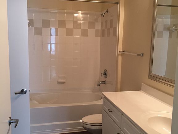 4th image of 650 N Orange Ave APT 4108