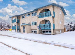 5502 49th Ave #1-6, Lloydminster, SK S9V0V4