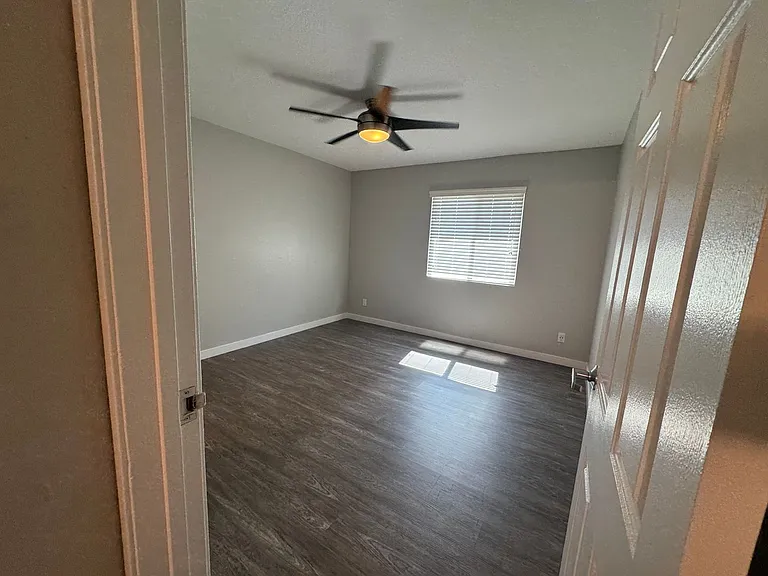 Corona Pointe Resort — Photo 200