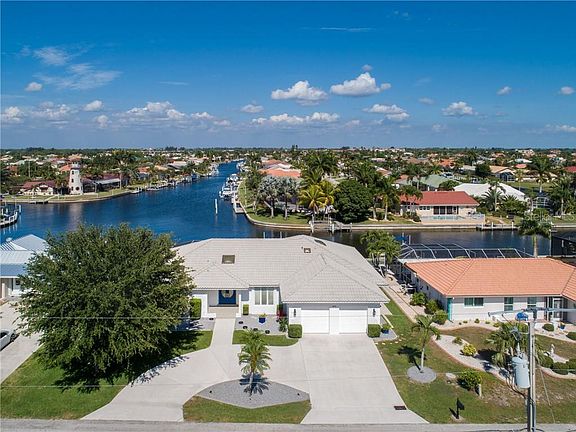 3rd image of 424 Medici Ct