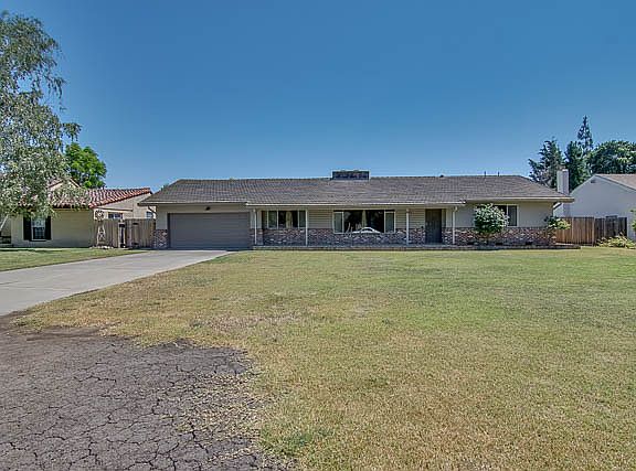 2nd image of 1008 W El Camino Ave
