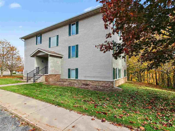 2035 Woods Ln Unit 39, Petoskey, MI 49770
