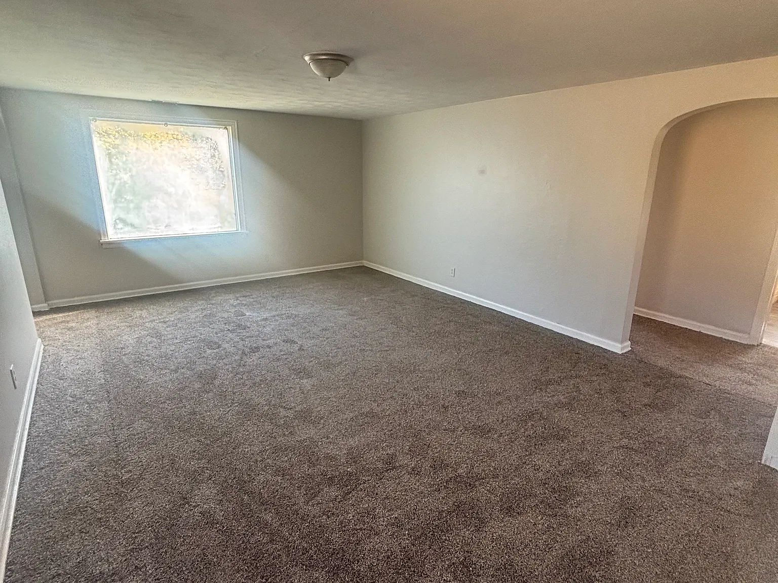 2 bed, 650 sqft, $900 — Photo 4