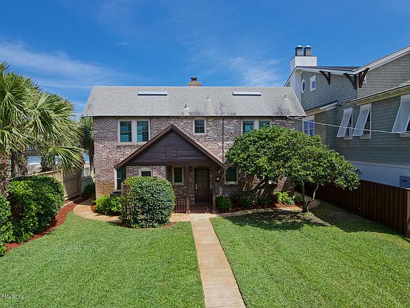 2nd image of 1755 Beach Ave