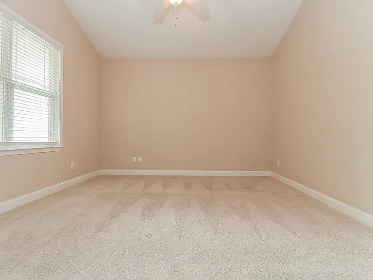 84 Denby Cir — Photo 9