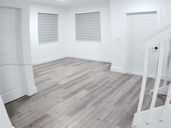 3rd image of 2625 SE 15th Pl #185