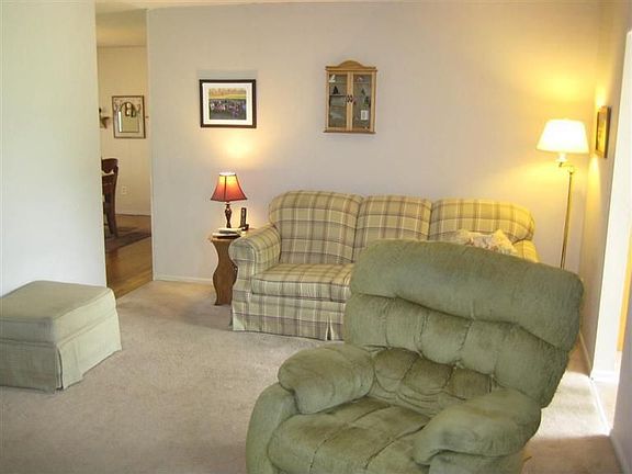 4th image of 2570 Highgrove Ct