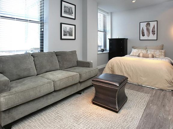 5th image of 30 Willow St #501