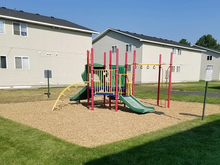 Aspen Park Apartments — Photo 25
