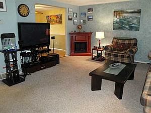 5th image of 34 Foxcroft Dr