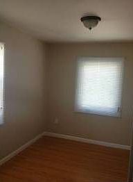 4th image of 1421 Rock Glen Ave APT A