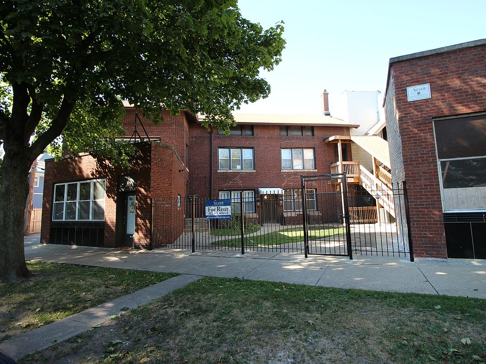 1st image of 4948 W Berteau Ave #2