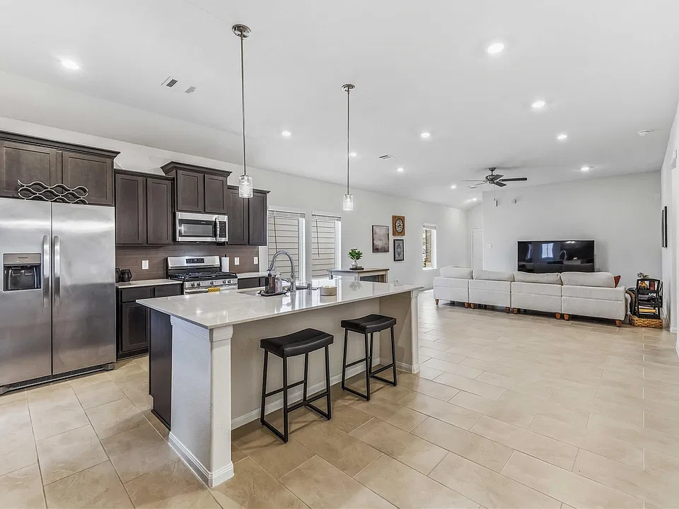 7954 Cypress Country Dr