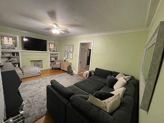 5th image of 4434 N Sacramento Ave #1