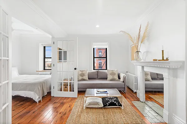 Sold by Compass | media 35