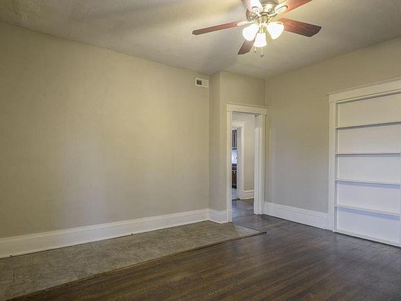 3rd image of 4051 Warwick Blvd #103
