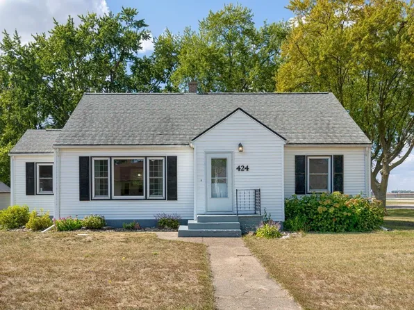 424 4th St, Jesup, IA 50648