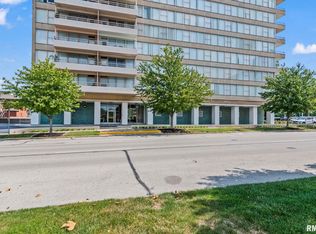 718 S 7th St APT 1003, Springfield, IL 62703