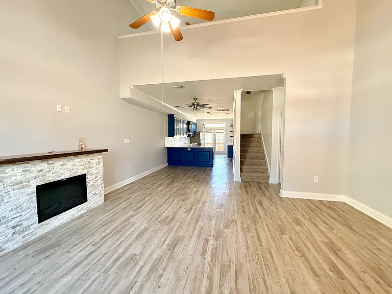 716 Lakeside Landing Ct — Photo 5