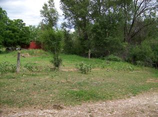 211 4th St, Shell, WY 82441