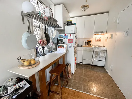 Rented by Highline Residential | media 10