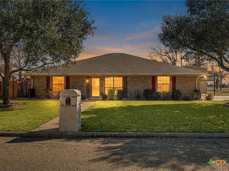 1st image of 1601 Sunset Cir