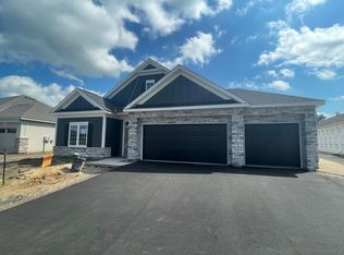 15523 Goodview Ave N, Hugo, MN 55038